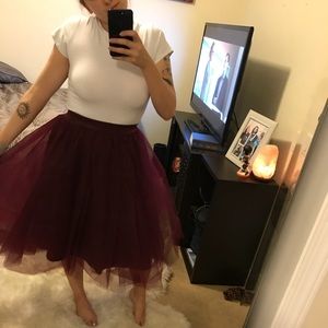 Windsor Tulle midi skirt- maroon